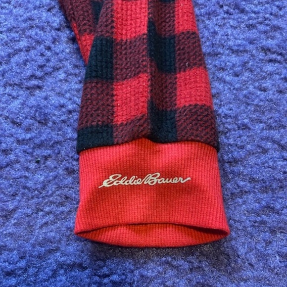 Eddie Bauer Bear and Buffalo Plaid Pajamas - Kids Size 6 - Picture 2 of 6